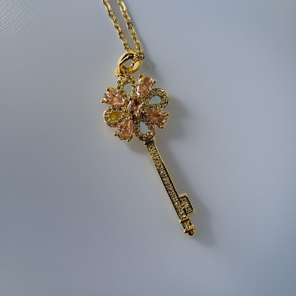 Gold 2 ct Zircon and Rose Quartz Pendant Necklace - Picture 8 of 17